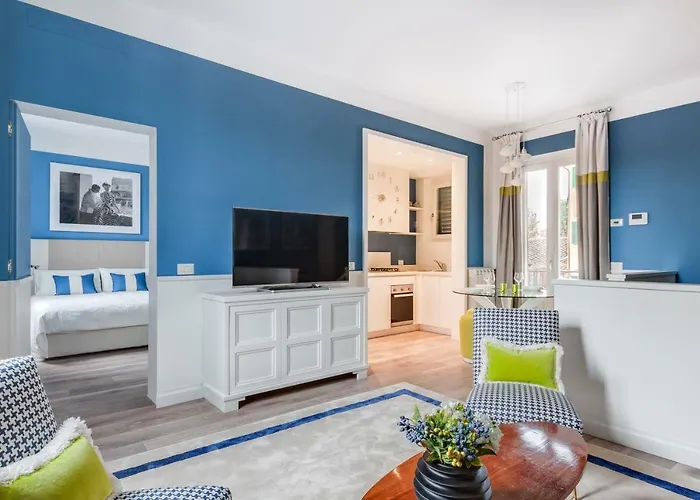 Dimore D'oro 公寓 *